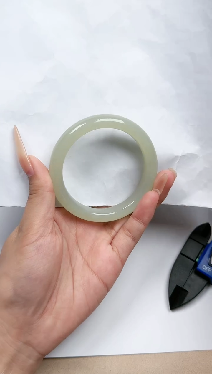 【闪购商品】和田玉手镯未镶嵌54/55圈口 YY