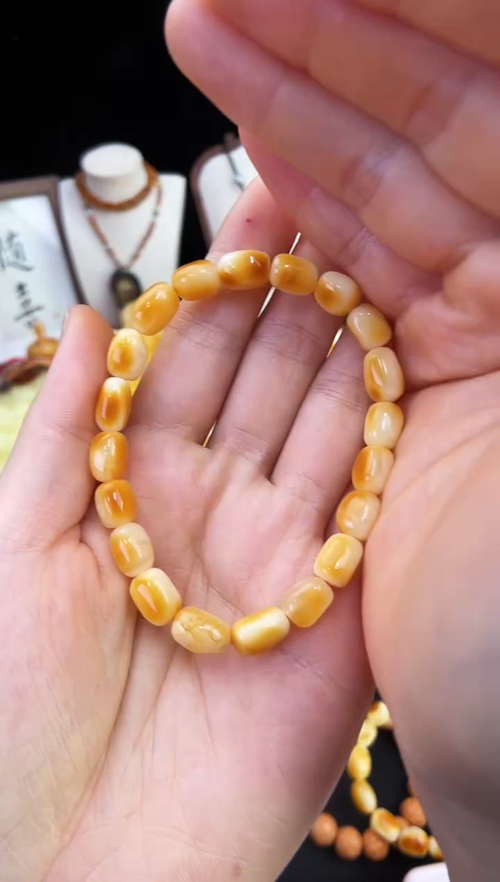 琥珀未镶嵌珠宝奇石柒月