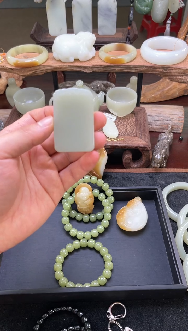 【闪购商品】和田玉吊坠未镶嵌D且末青白玉光面无事牌