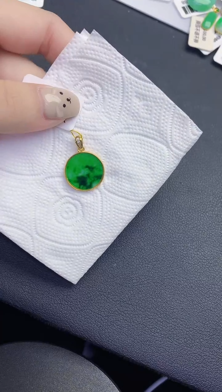 颈饰未镶嵌翡翠缅甸天然翡翠A货