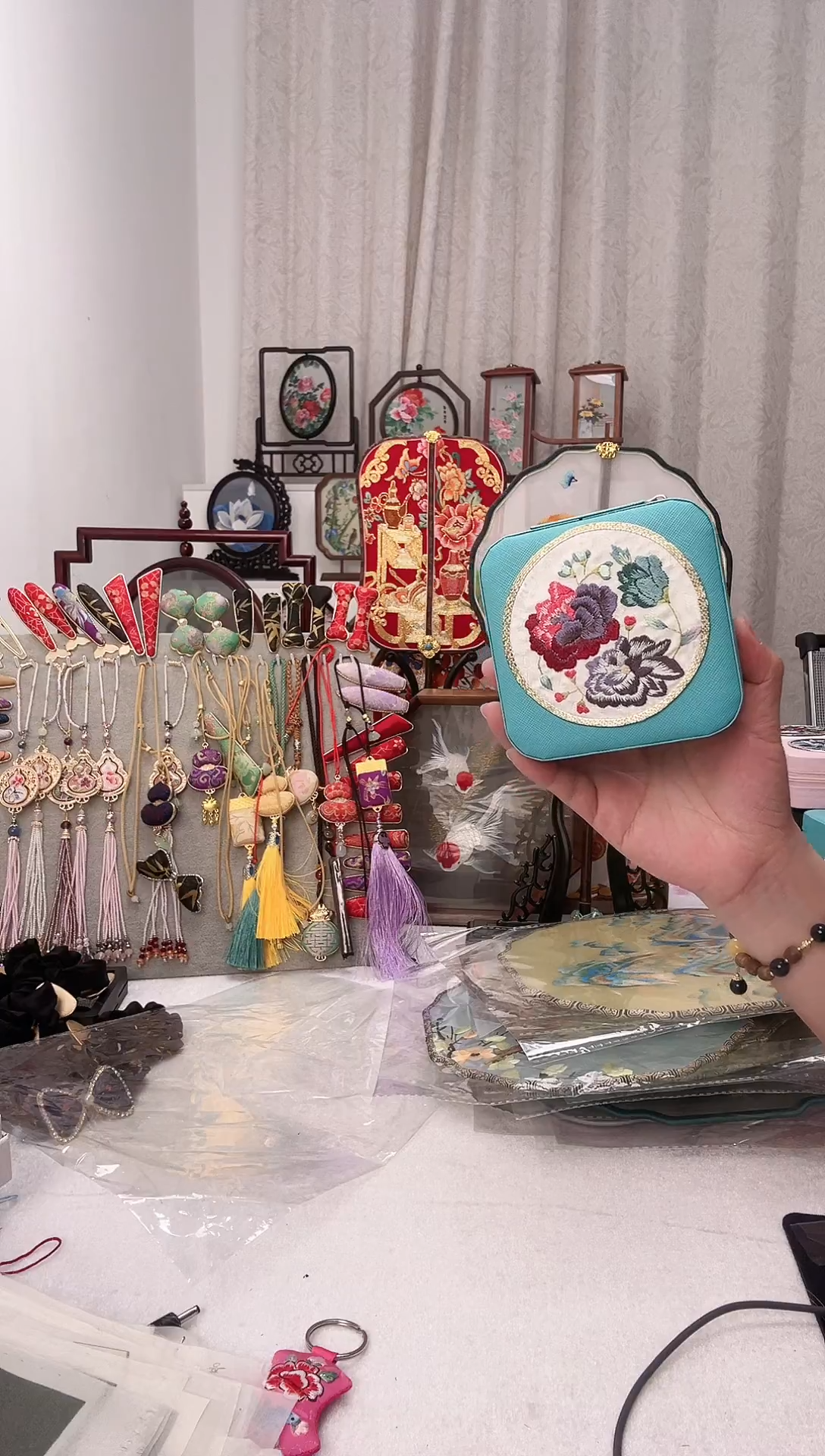 扇子苏绣作品手工首饰盒