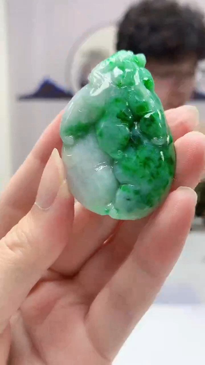 【闪购商品】定制翡翠未镶嵌4688zm-毛货挂件46