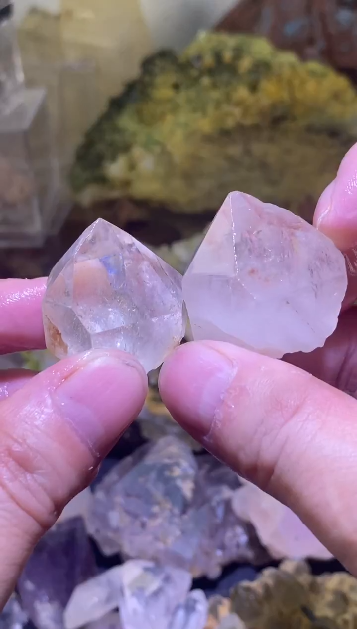 未镶嵌珠宝半成品水晶58号2颗高透金口河水晶