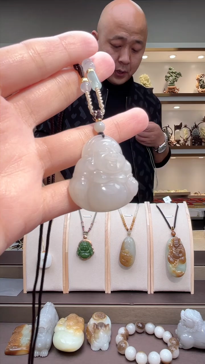 颈饰未镶嵌和田玉苏