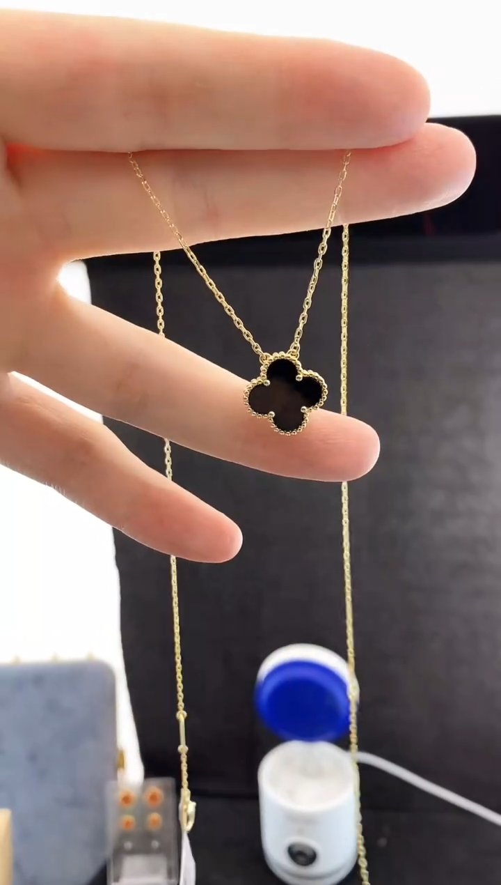 玛瑙/玉髓项链18K金镶嵌.