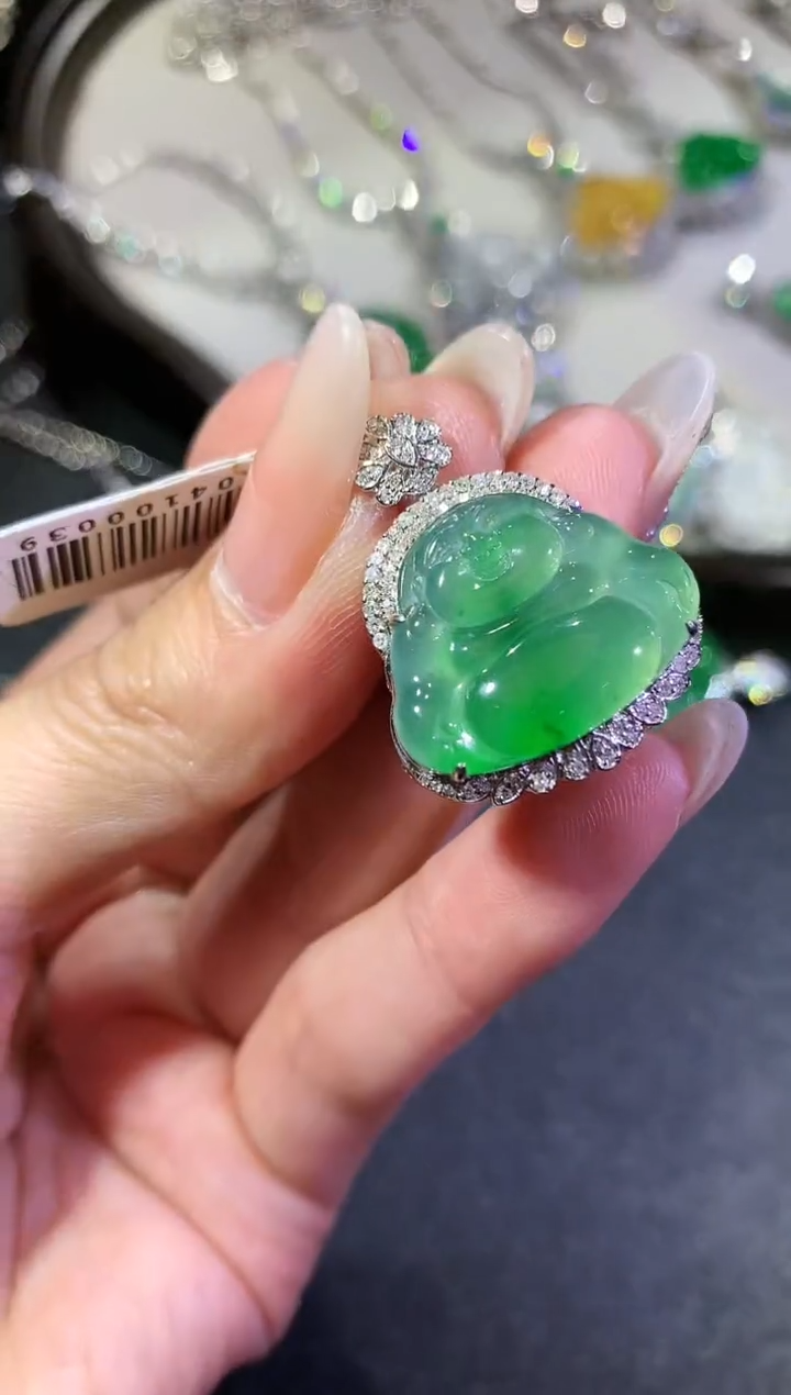 【闪购商品】翡翠吊坠(不含链)18K金镶嵌70-佛公