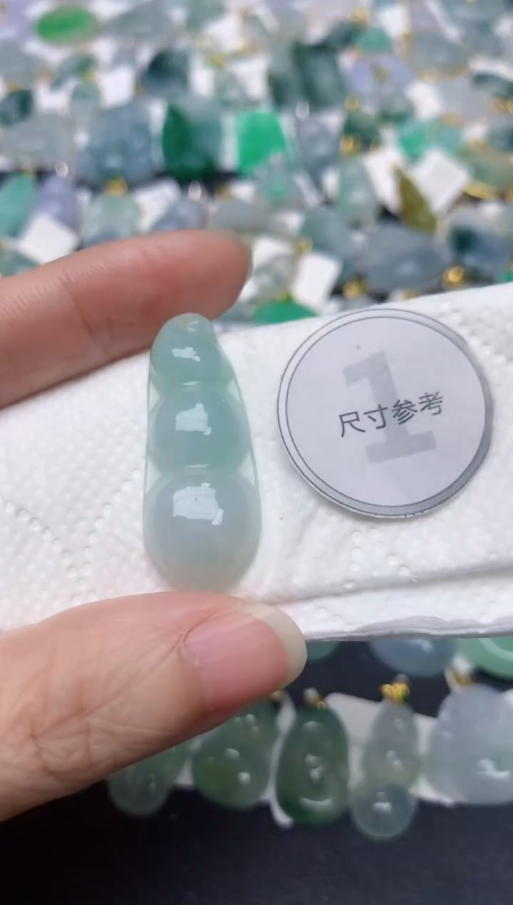 颈饰未镶嵌翡翠天然缅甸A货翡翠