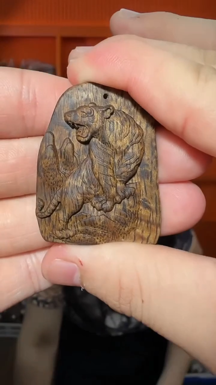 沉香吊坠292号生肖虎多样性发一