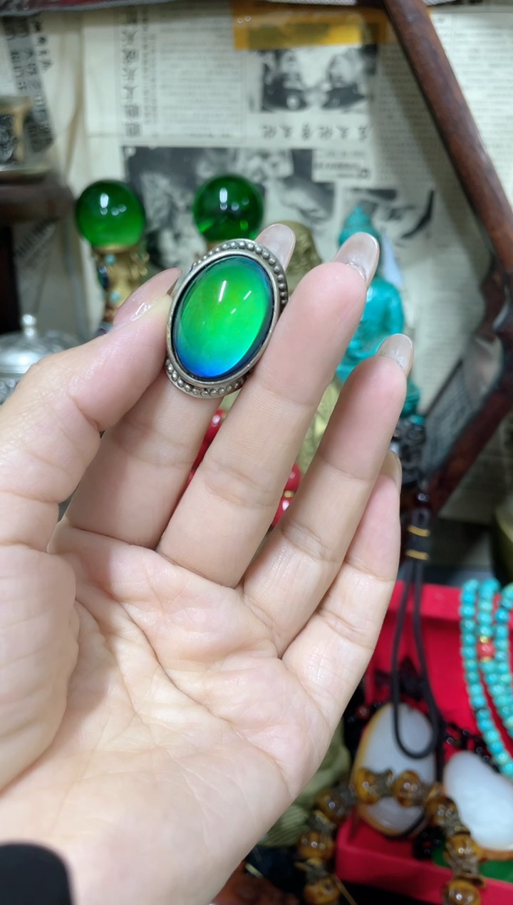 未镶嵌蓝珀裸石主播推荐主播推荐