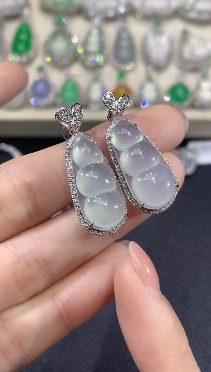 吊坠(不含链)18K金镶嵌翡翠C26翡翠多样性发一件