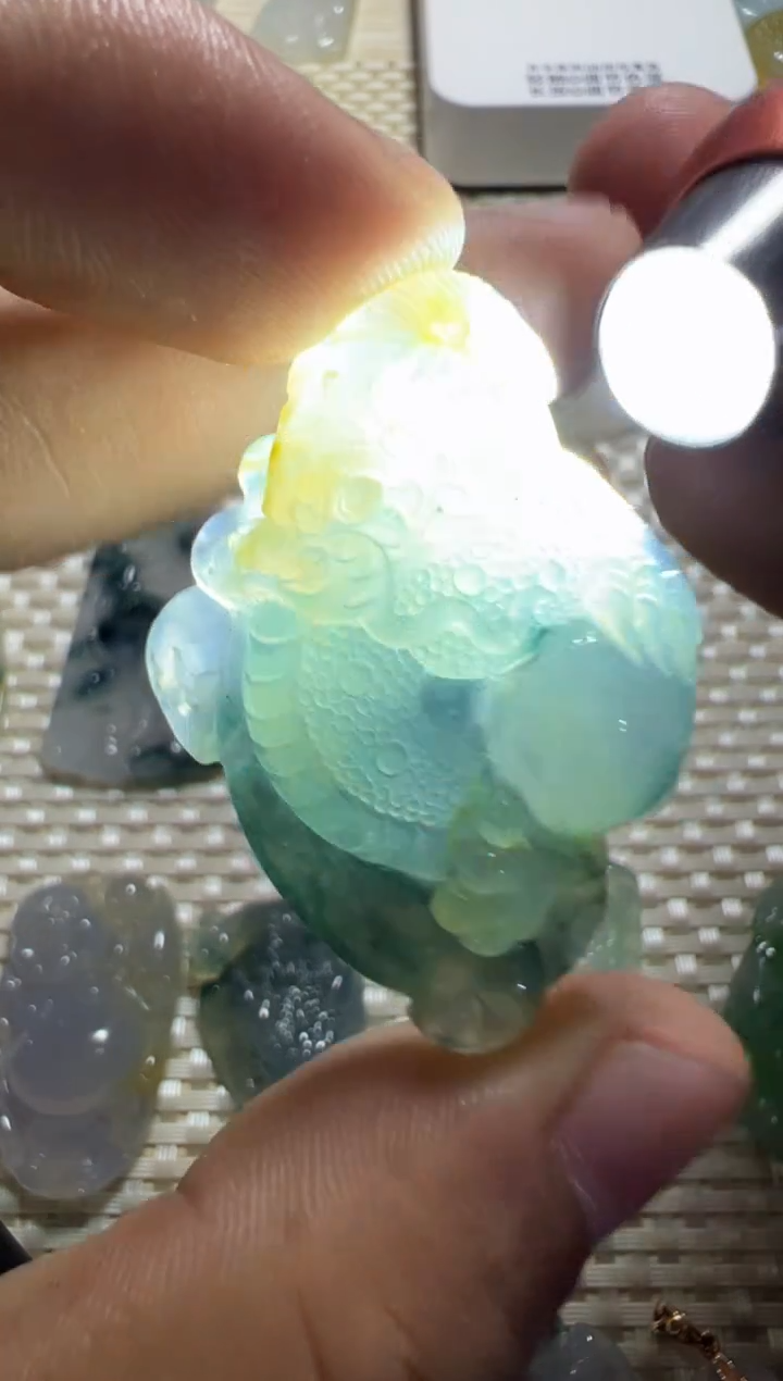 未镶嵌定制翡翠翡翠挂件