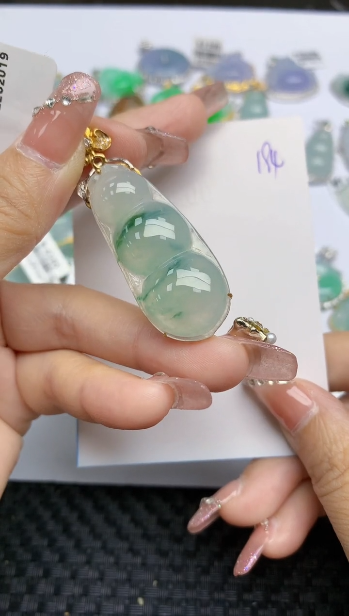 【闪购商品】翡翠颈饰18K金镶嵌天然A货翡翠 193