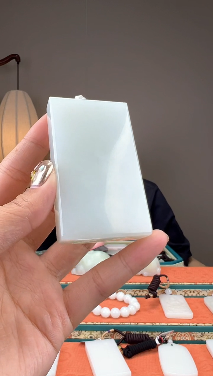 【闪购商品】和田玉颈饰未镶嵌1