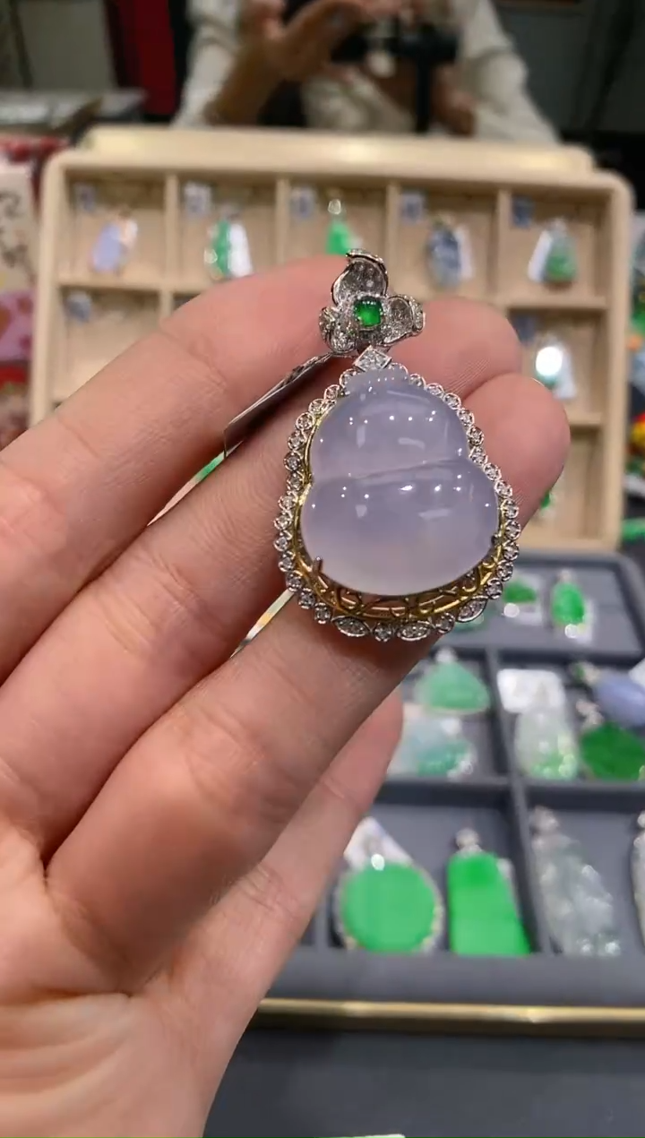 【闪购商品】翡翠吊坠(不含链)18K金镶嵌葫芦