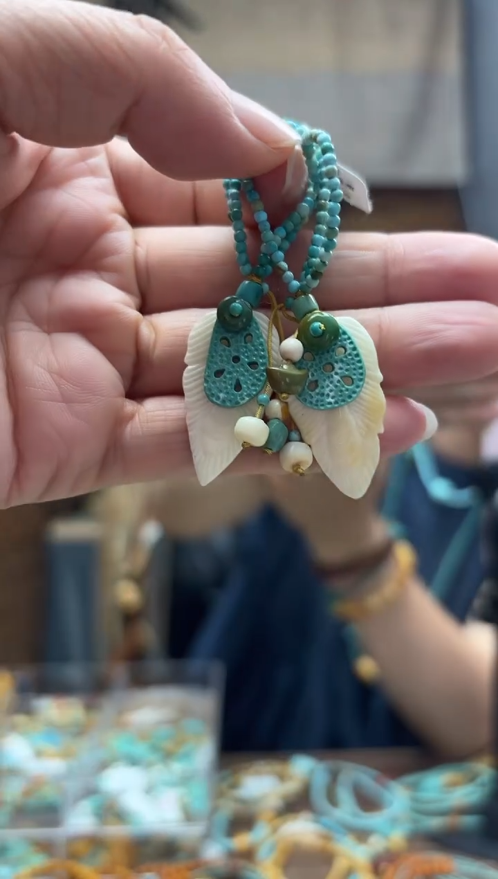 未镶嵌颈饰琥珀多样性发一件设计款