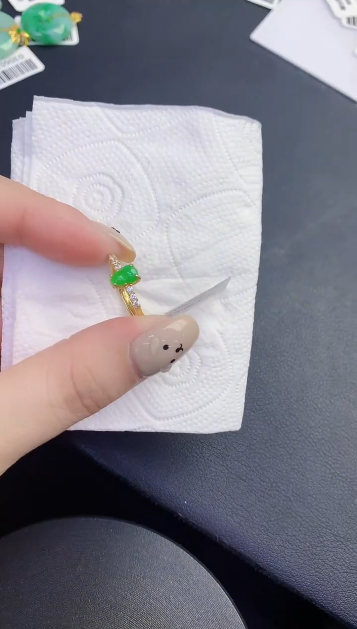 颈饰未镶嵌翡翠缅甸天然翡翠A货