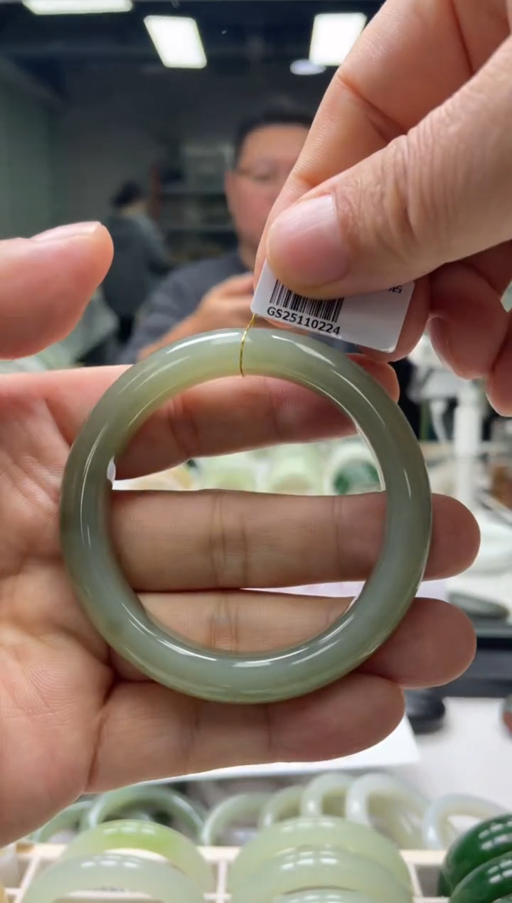 【闪购商品】和田玉手镯未镶嵌编码 0224圈口54-55