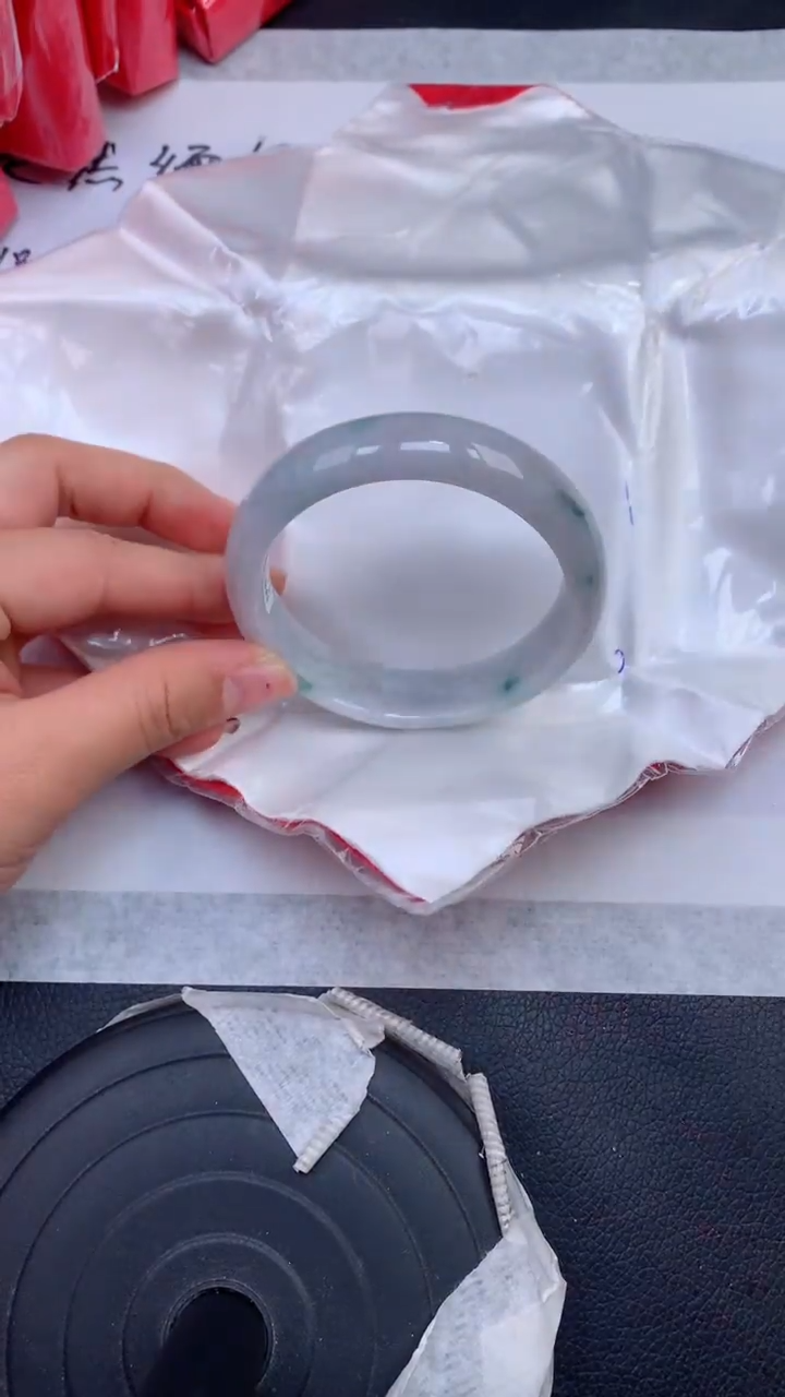 【闪购商品】翡翠手镯未镶嵌天然缅甸A货翡翠手镯