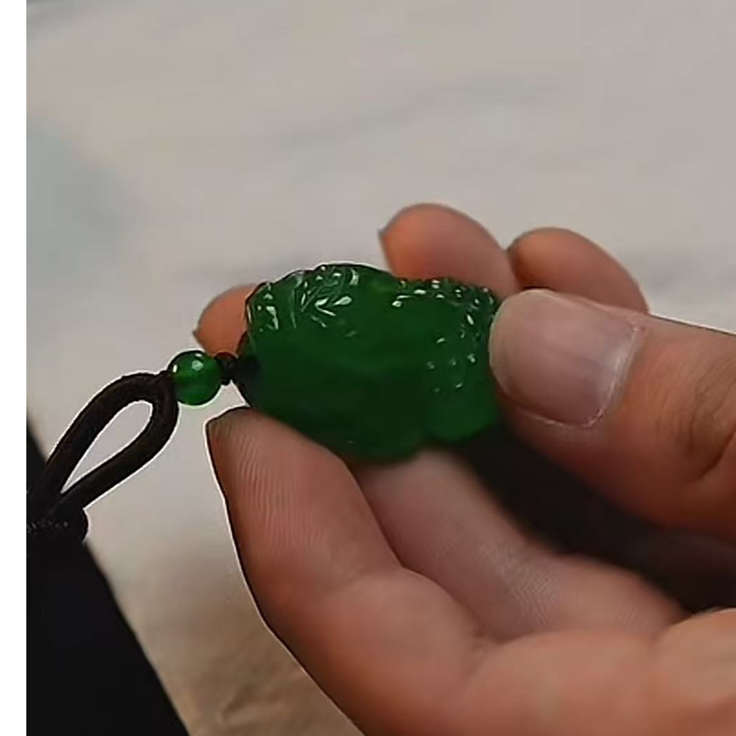 【华夏文物甄选商店02235】翡翠金蟾吊坠