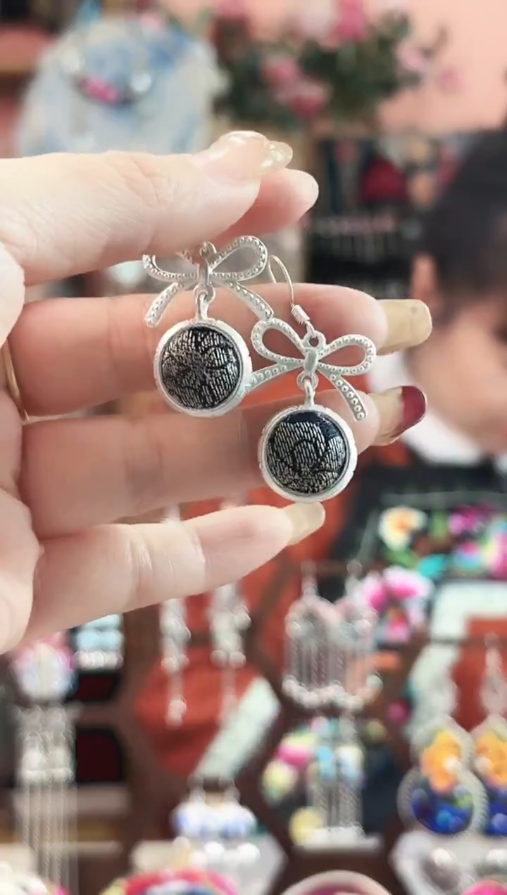 艺枝独绣手工饰品139