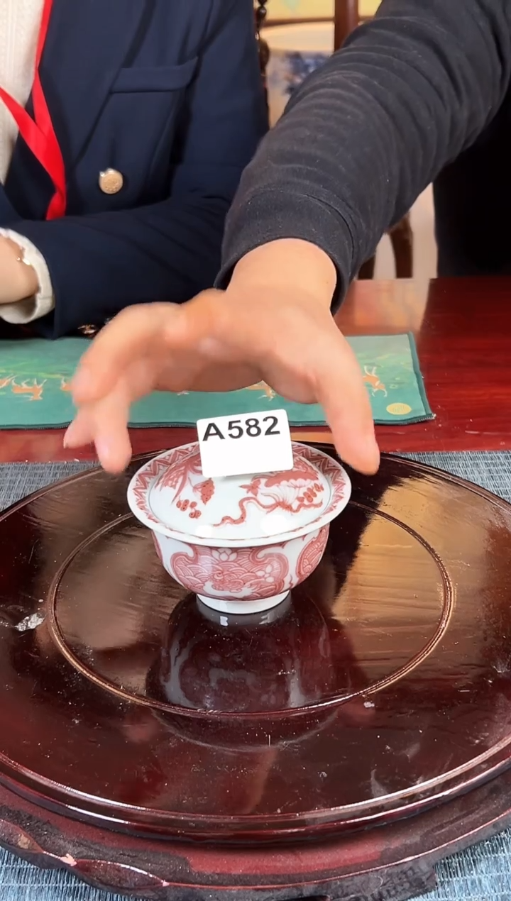 【闪购商品】杯子釉里红满池娇二才盖碗A582