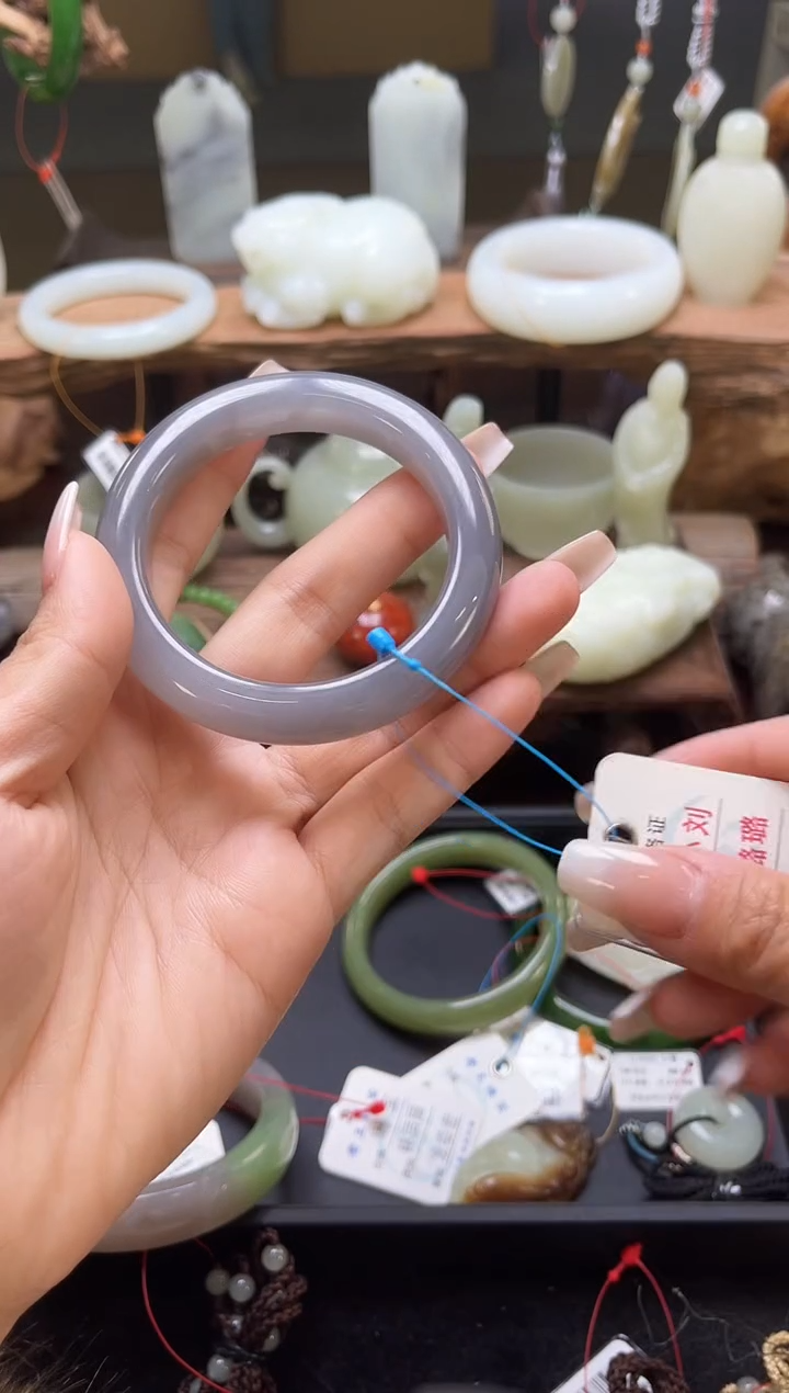 【闪购商品】和田玉手镯未镶嵌青海烟紫54圈9006783