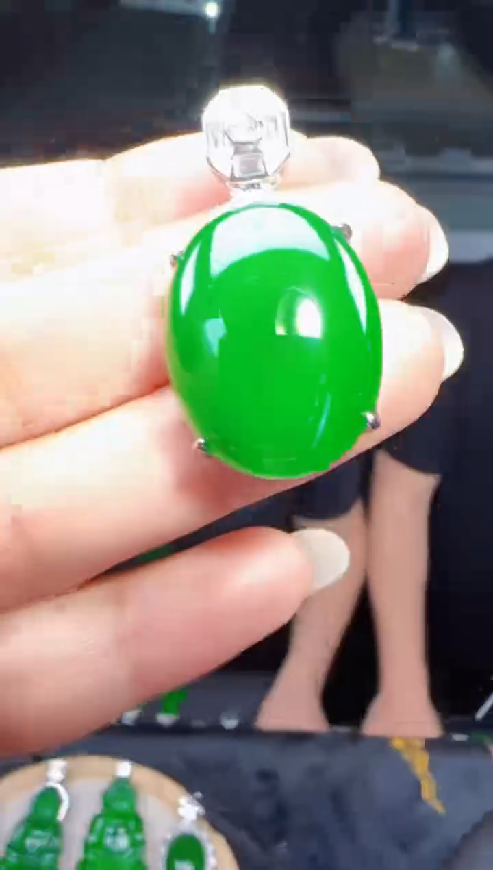 未镶嵌定制翡翠翡翠吊坠48