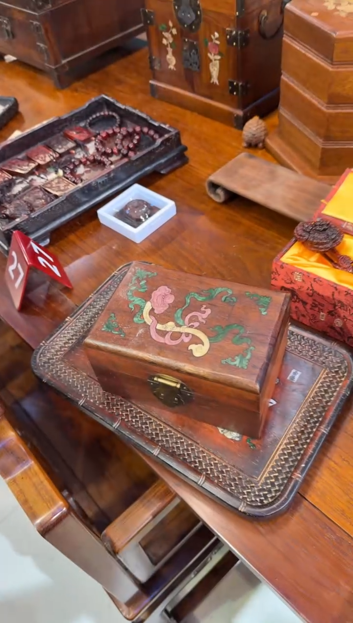 木木头款花梨如意翻盖盒88...88888