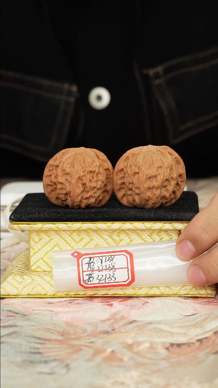 【闪购商品】文玩核桃把件磨盘