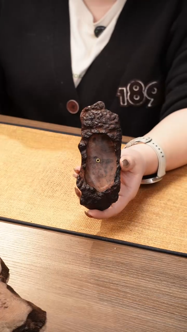 45号云小屋紫柚木香插