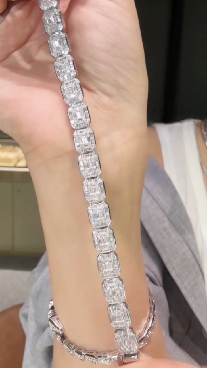 【闪购商品】钻石手链18K金镶嵌5.5克拉大冰糖