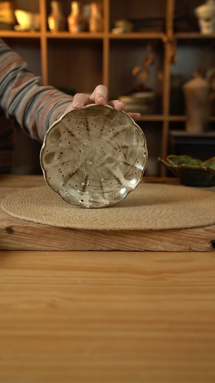 886新品系列的万花椭圆盘1个