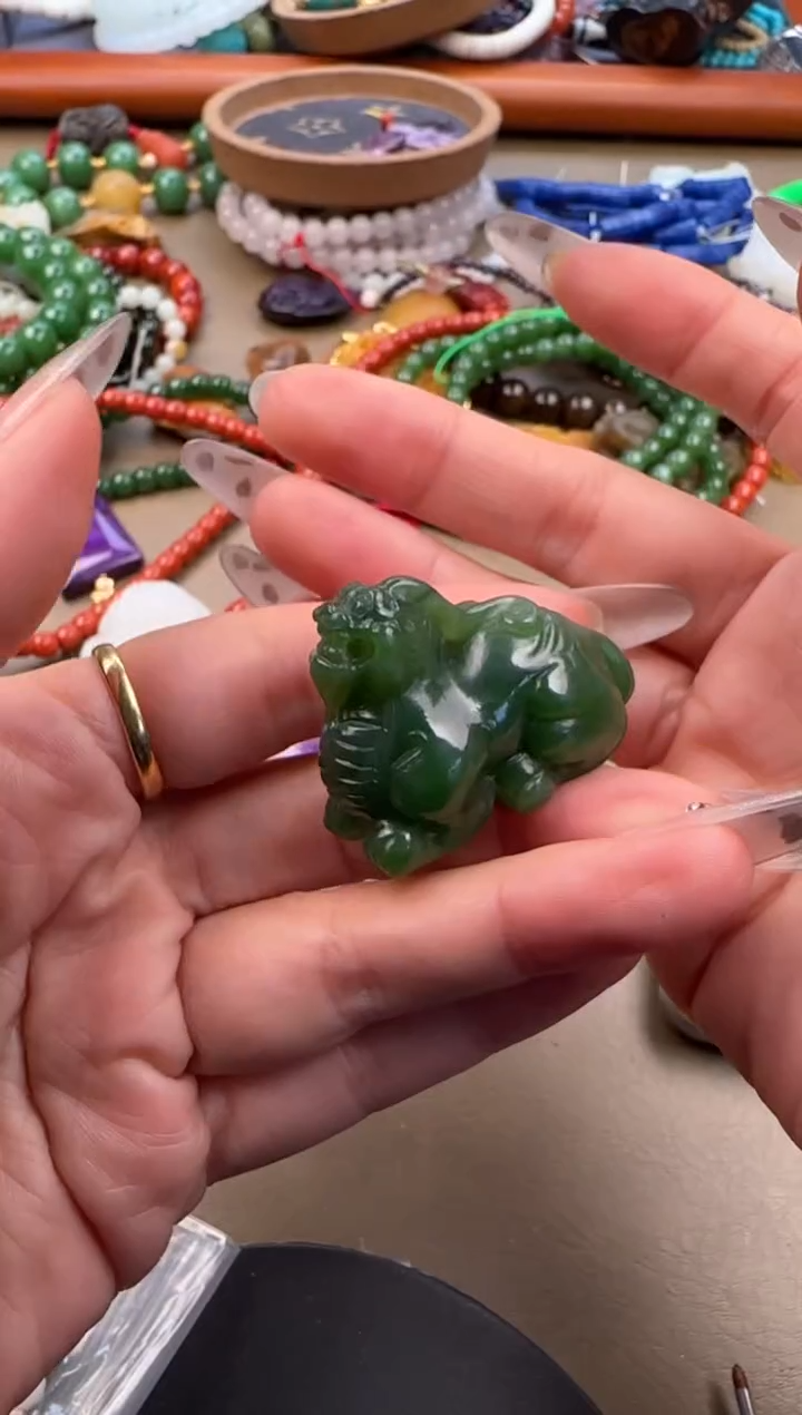 【闪购商品】和田玉（碧玉）颈饰未镶嵌碧玉颈饰