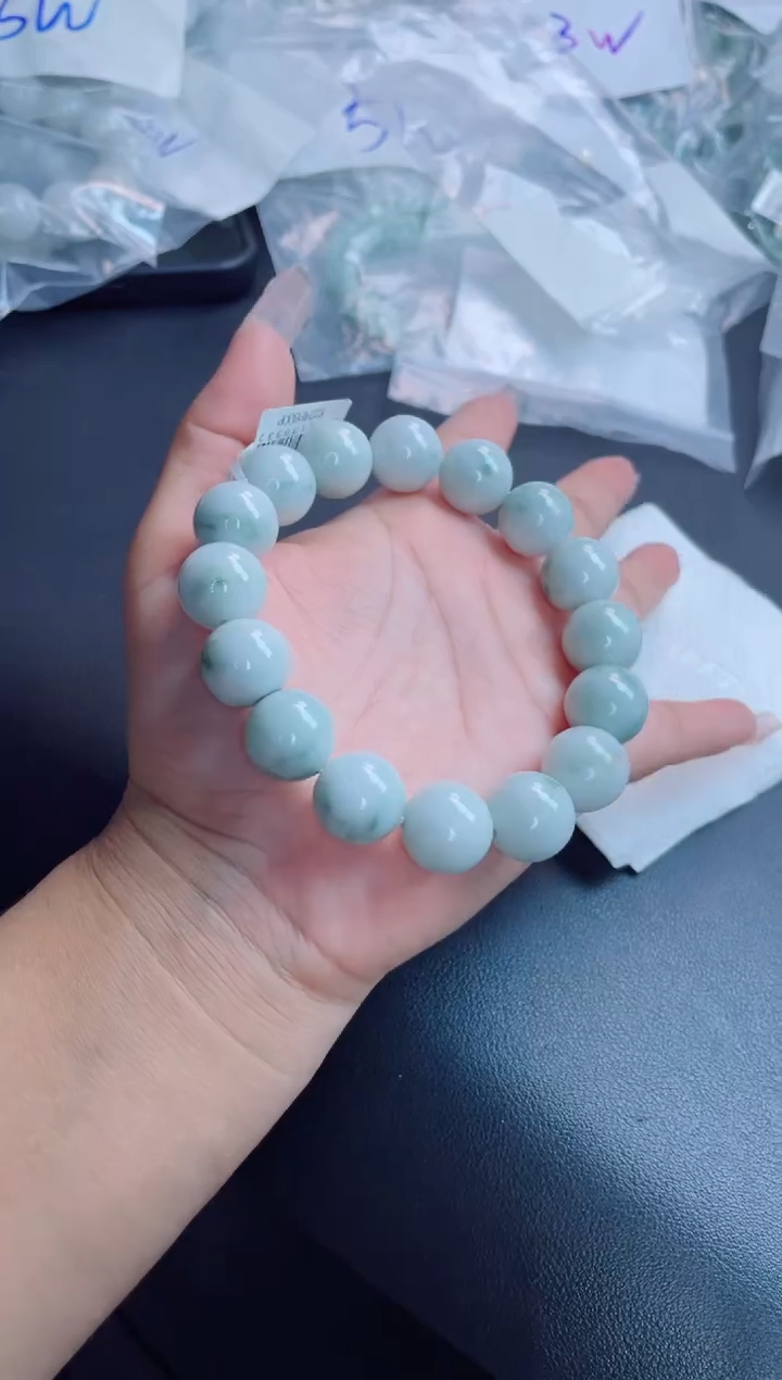未镶嵌戒指翡翠珠串