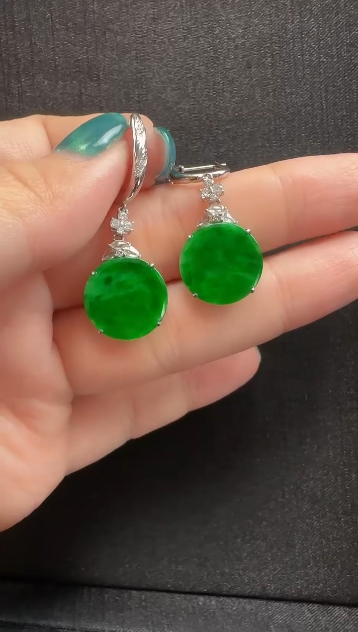 【闪购商品】翡翠耳环18K金镶嵌450无事牌一对