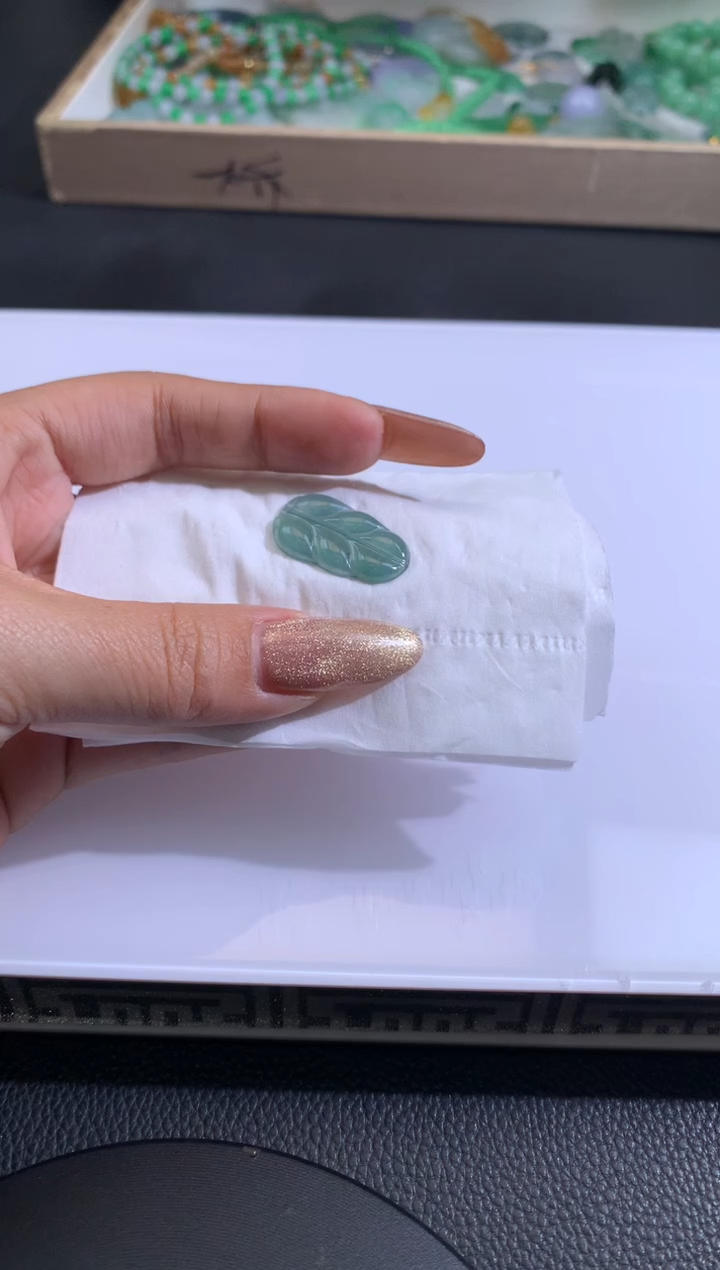 【闪购商品】定制翡翠未镶嵌翡翠