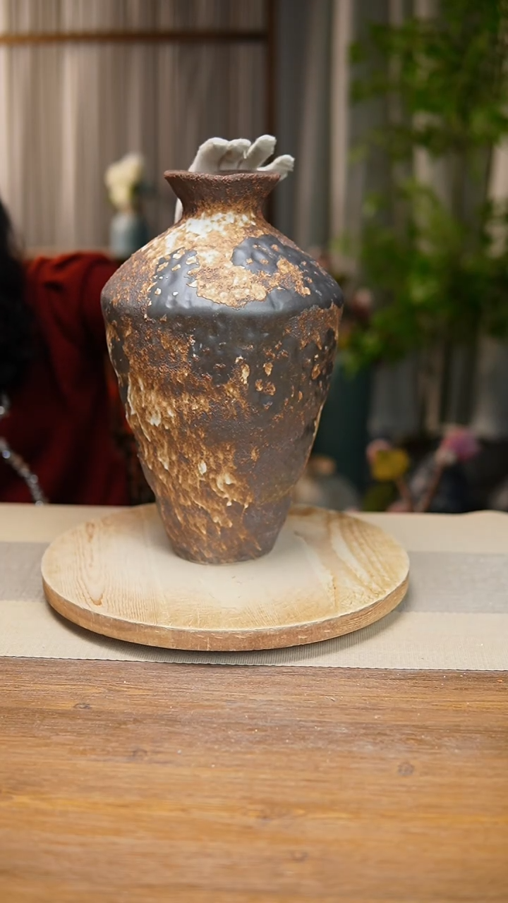 【闪购商品】陶瓷   花器诧寂棕高脚