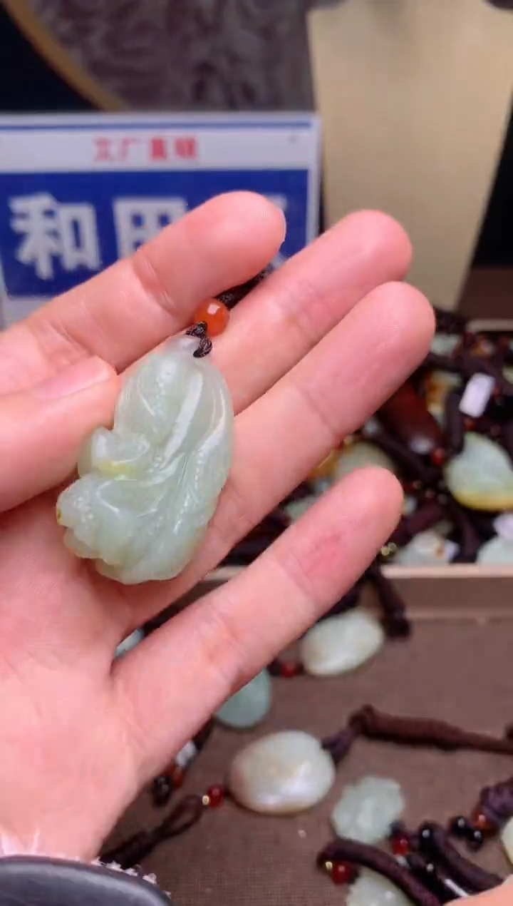 【闪购商品】和田玉颈饰未镶嵌1