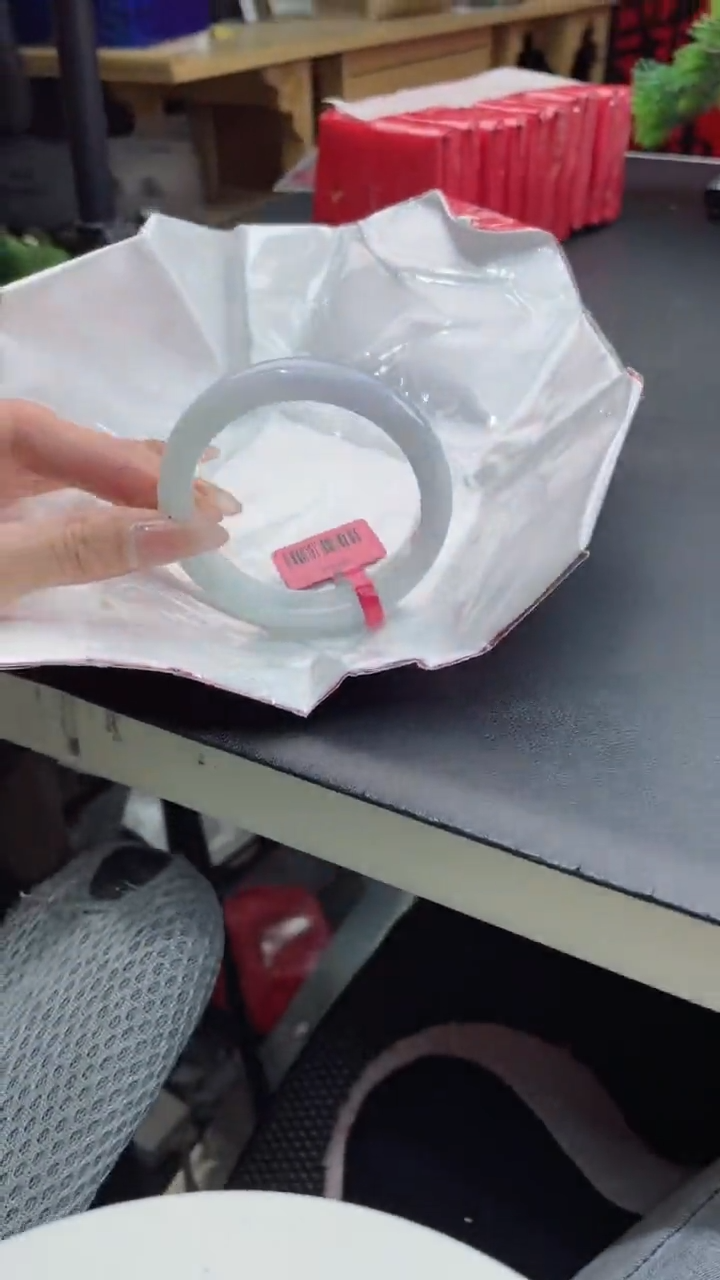 【闪购商品】翡翠手镯未镶嵌9翡翠手镯