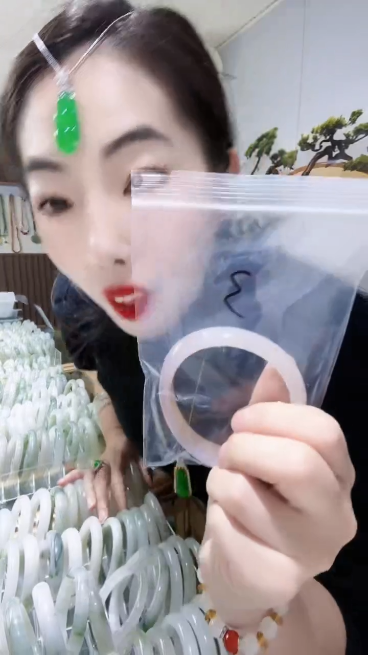 手镯玛瑙/玉髓未镶嵌手镯60 圈口
