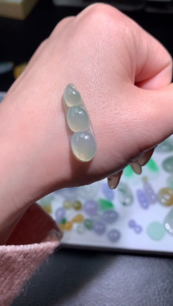 【闪购商品】定制翡翠未镶嵌豆子