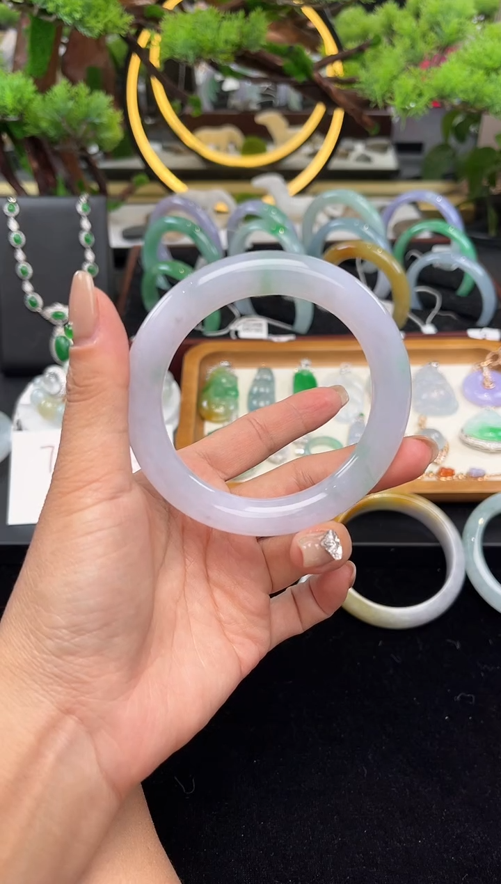 未镶嵌手镯翡翠手镯