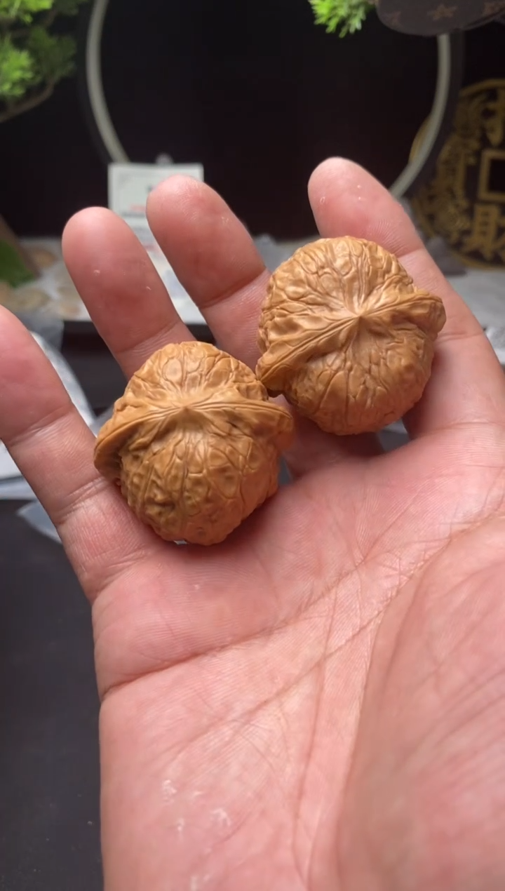 【闪购商品】文玩核桃把件南瓜墩39左右（已打底）