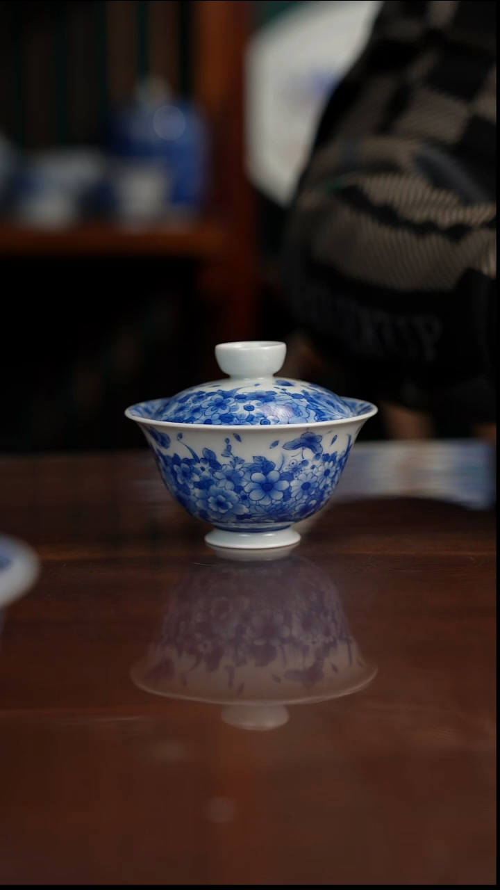 柴窑青花蝶恋花盖碗