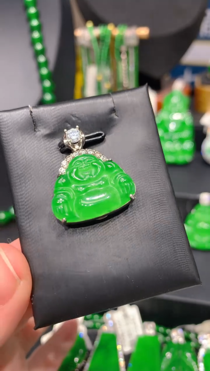 颈饰未镶嵌翡翠10一季