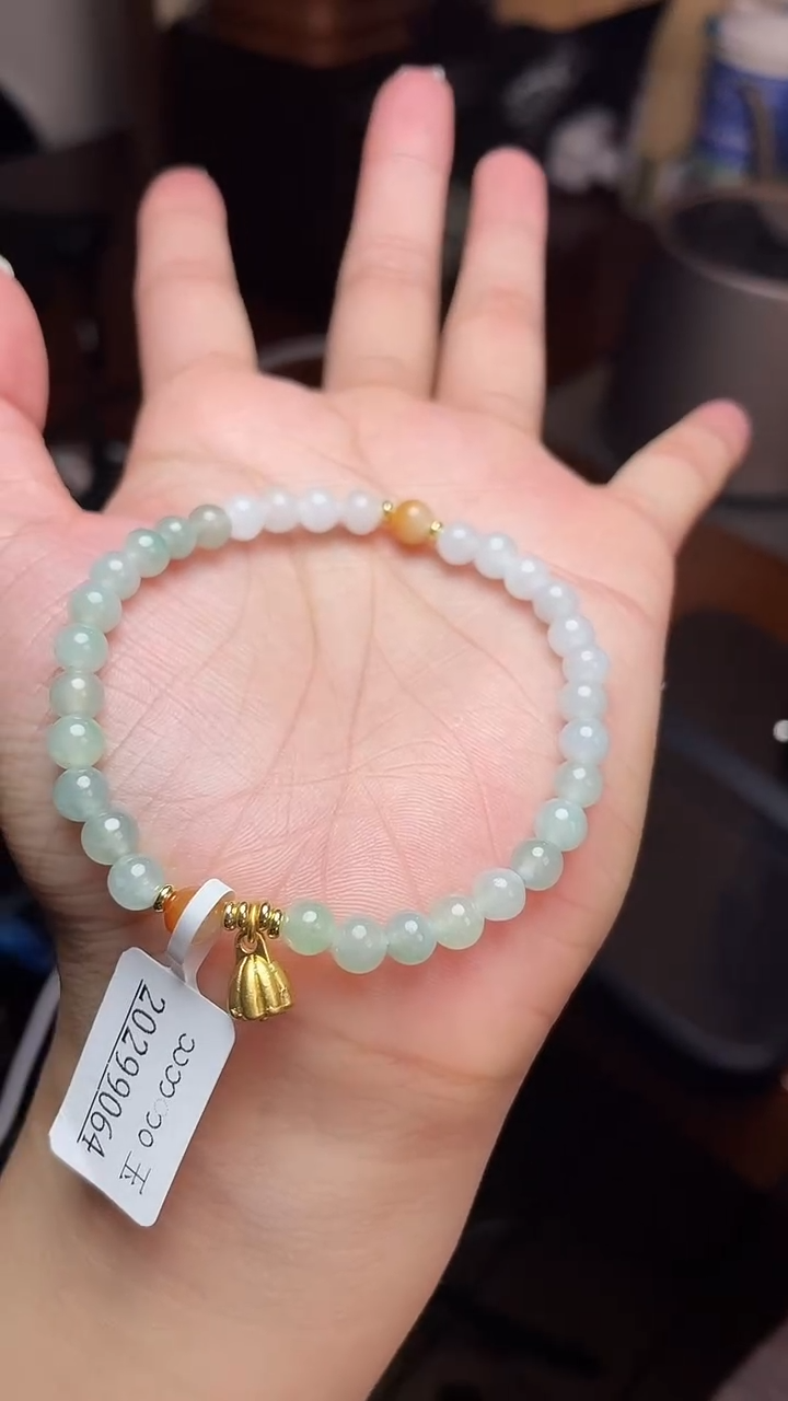 未镶嵌戒指翡翠珠串