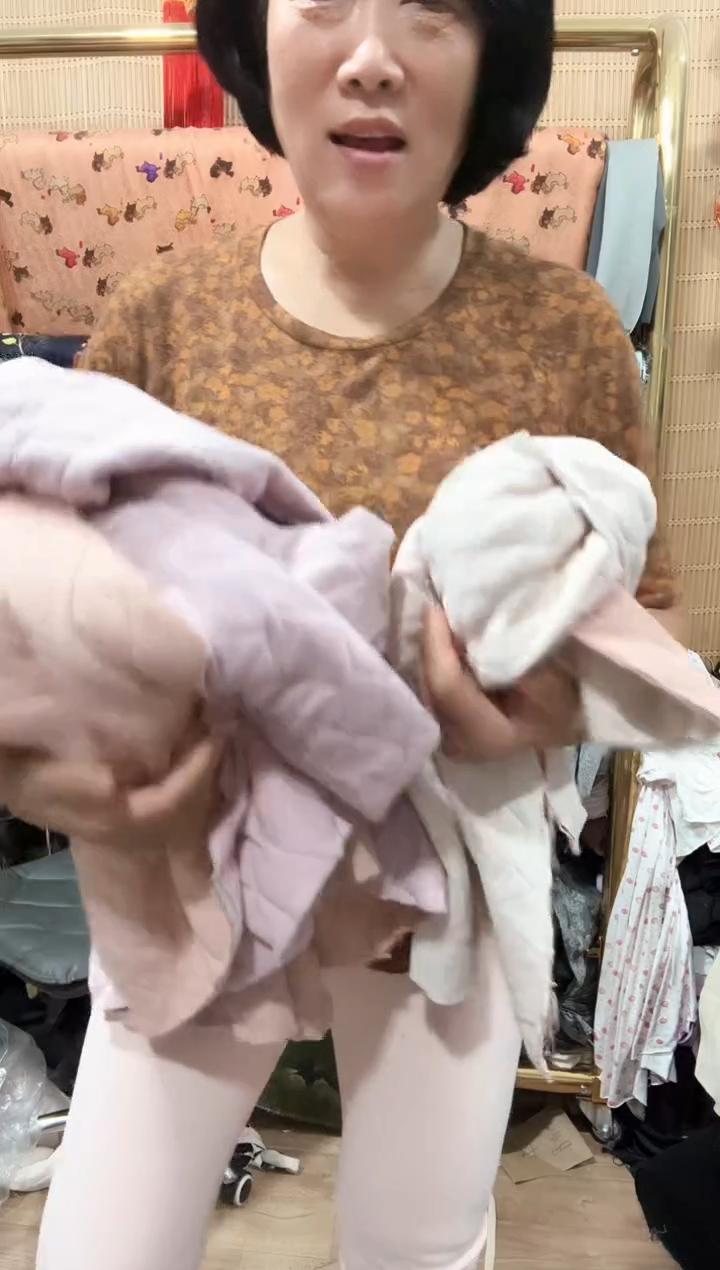 棉裤裁片女款8片（有色差，跳线）+2片残片一单颜色随机