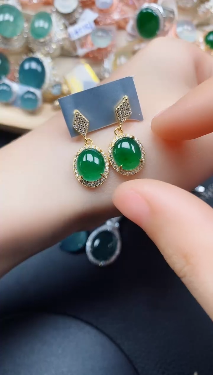 【闪购商品】翡翠耳饰银S925镶嵌翡翠