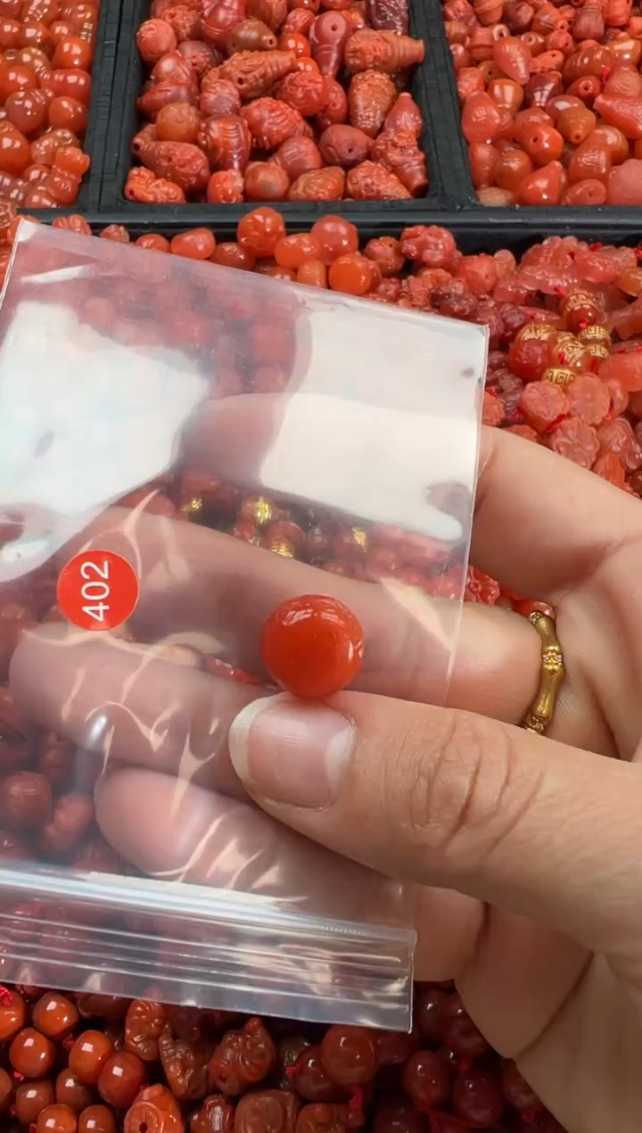 【闪购商品】南红玛瑙颈饰未镶嵌1