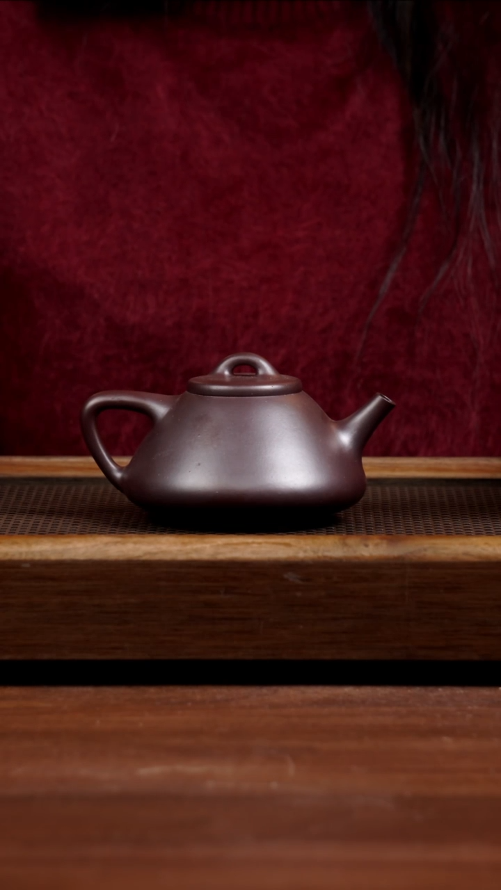 【闪购商品】紫砂茶壶金龙血子冶250CC